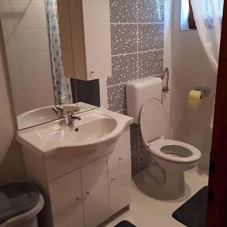 - Balaton 18044 * Балатонберень