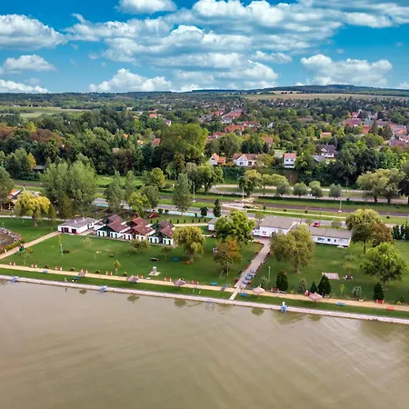 Σπίτι διακοπών - Balaton 18044 *