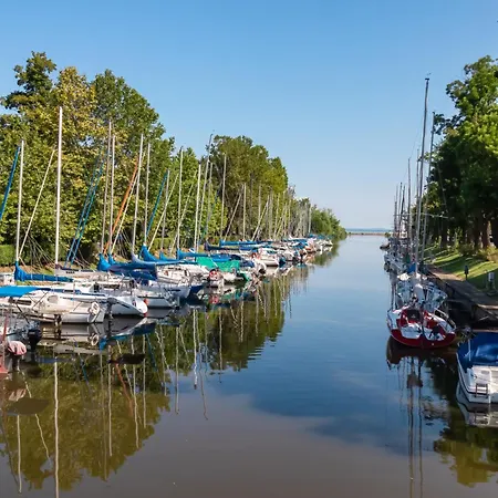 - Balaton 18044 Σπίτι διακοπών *
