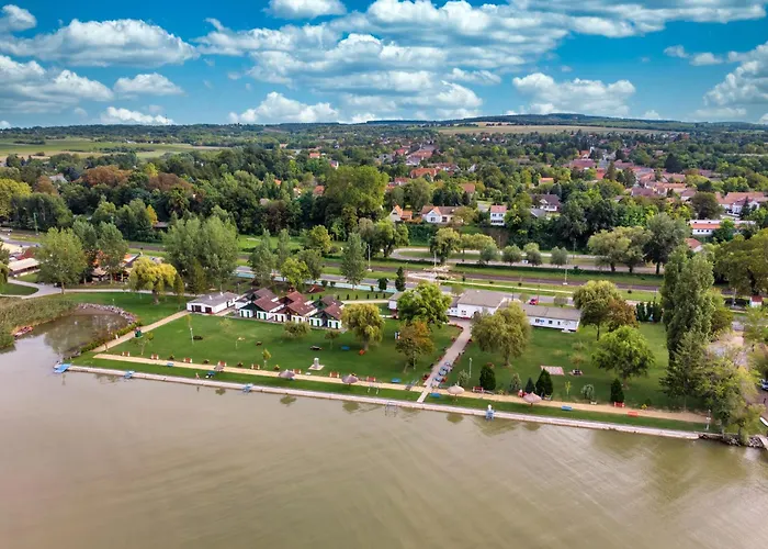 بيت للعطل - Balaton 18044 *