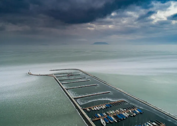 بيت للعطل - Balaton 18044