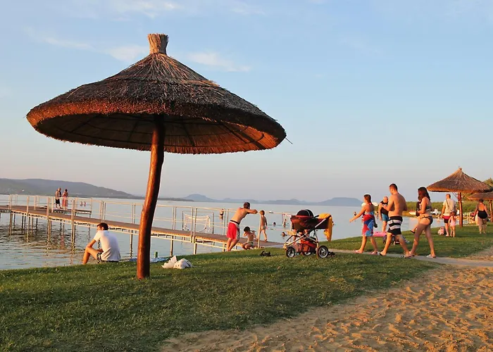 - Balaton 18044 * Balatonberény